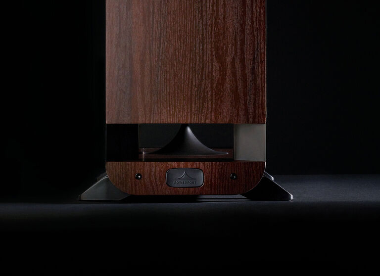 Bass of a floor standing speaker