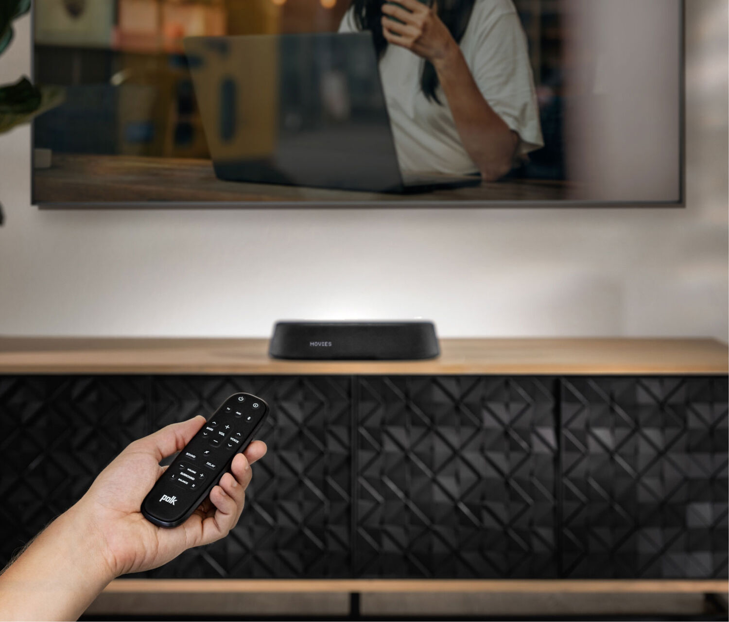 Magnifi Mini AX, Black, dynamic
